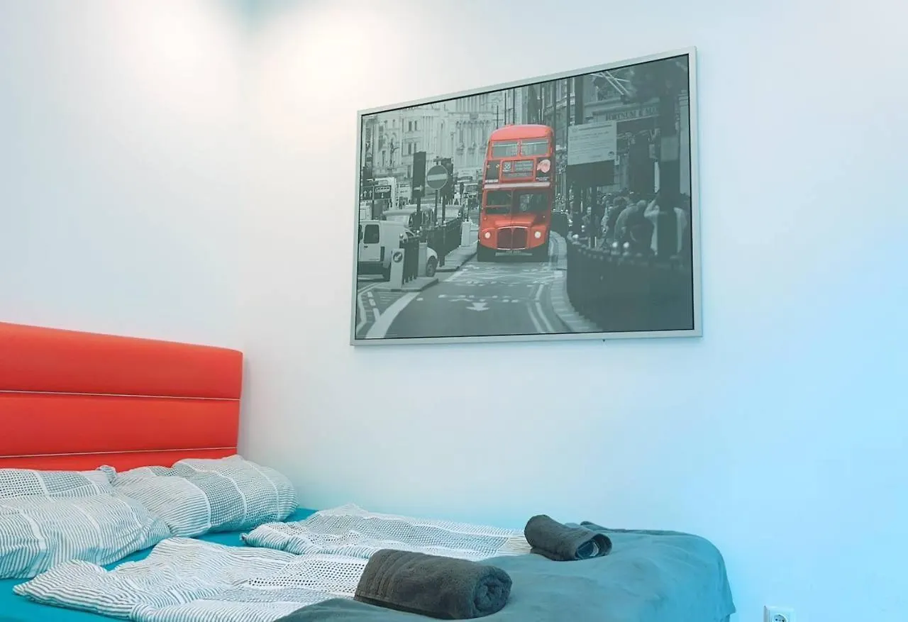 Comfort Triple Room Hn Vienna Apartment